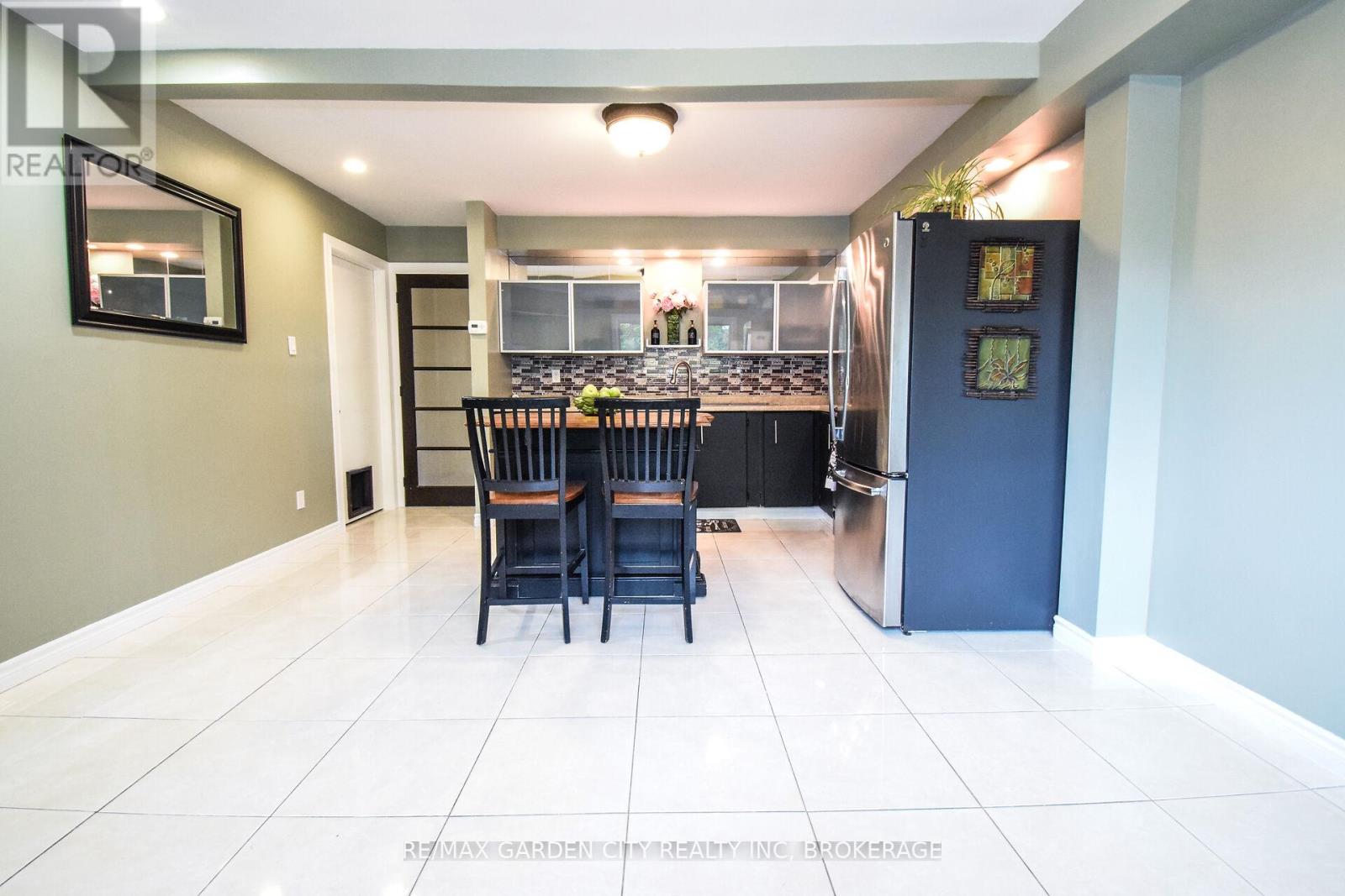 37 - 185 Denistoun Street, Welland, Ontario  L3C 6J6 - Photo 11 - X12919438