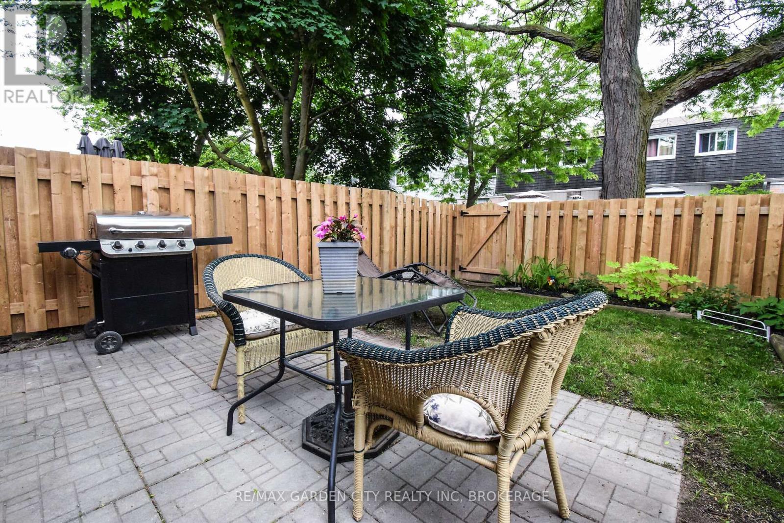 37 - 185 Denistoun Street, Welland, Ontario  L3C 6J6 - Photo 34 - X12919438