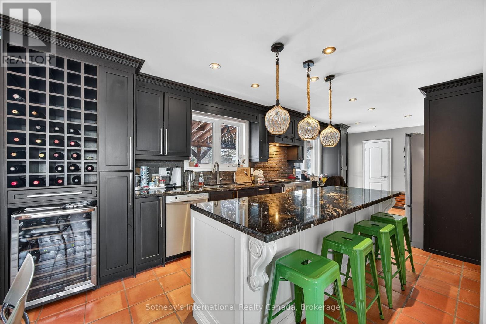 110 Palmer Circle, Caledon, Ontario  L7E 0A5 - Photo 15 - W12919538