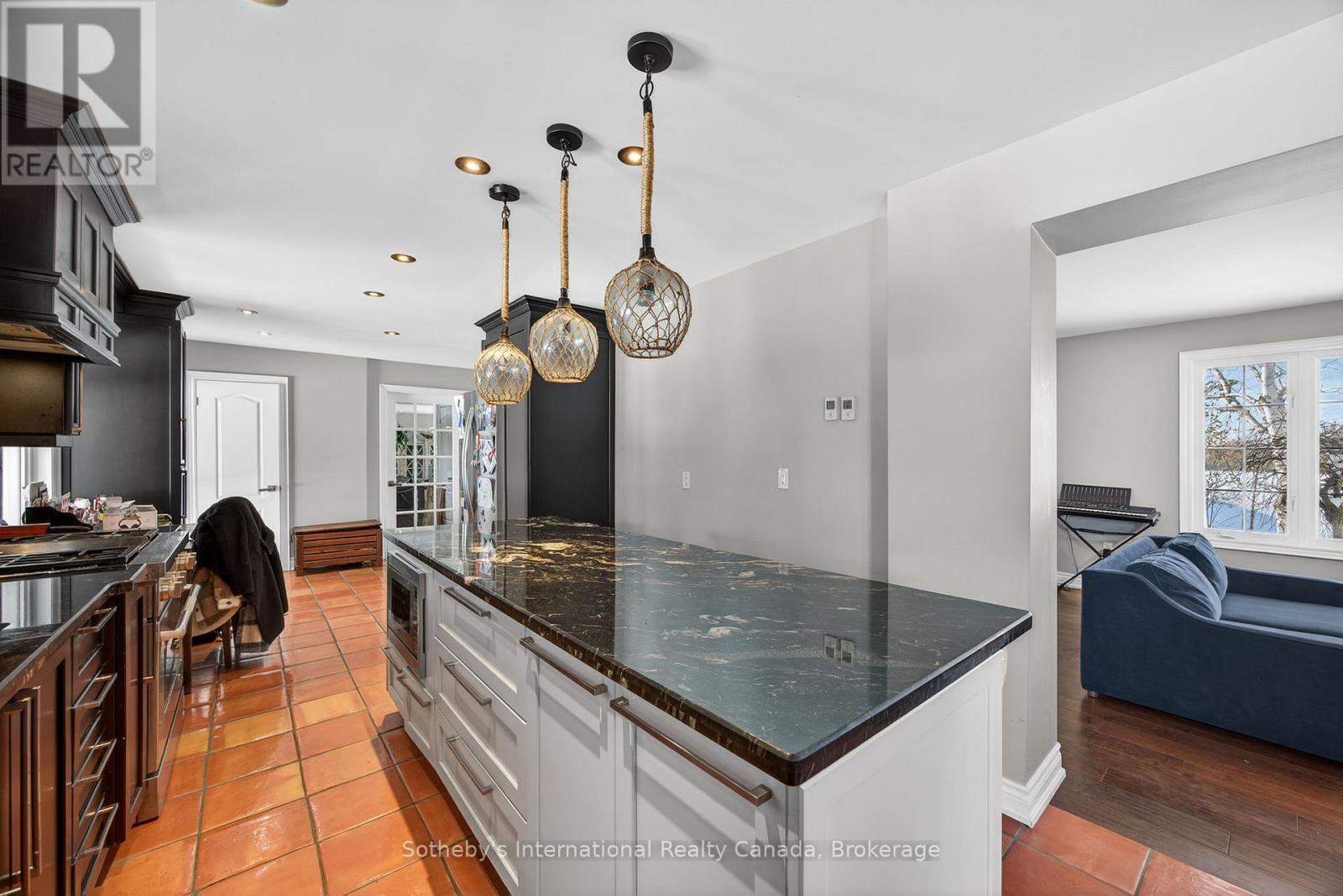 110 Palmer Circle, Caledon, Ontario  L7E 0A5 - Photo 17 - W12919538