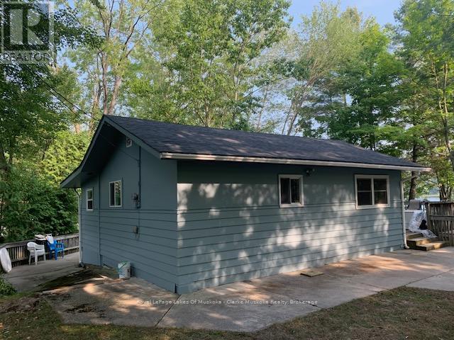 525 Hiawatha Road, Georgian Bay (Gibson), Ontario  L0K 1S0 - Photo 2 - X12919424