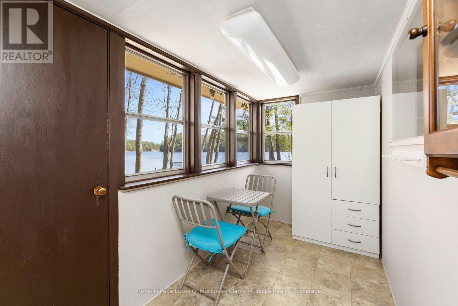 525 Hiawatha Road, Georgian Bay (Gibson), Ontario  L0K 1S0 - Photo 7 - X12919424