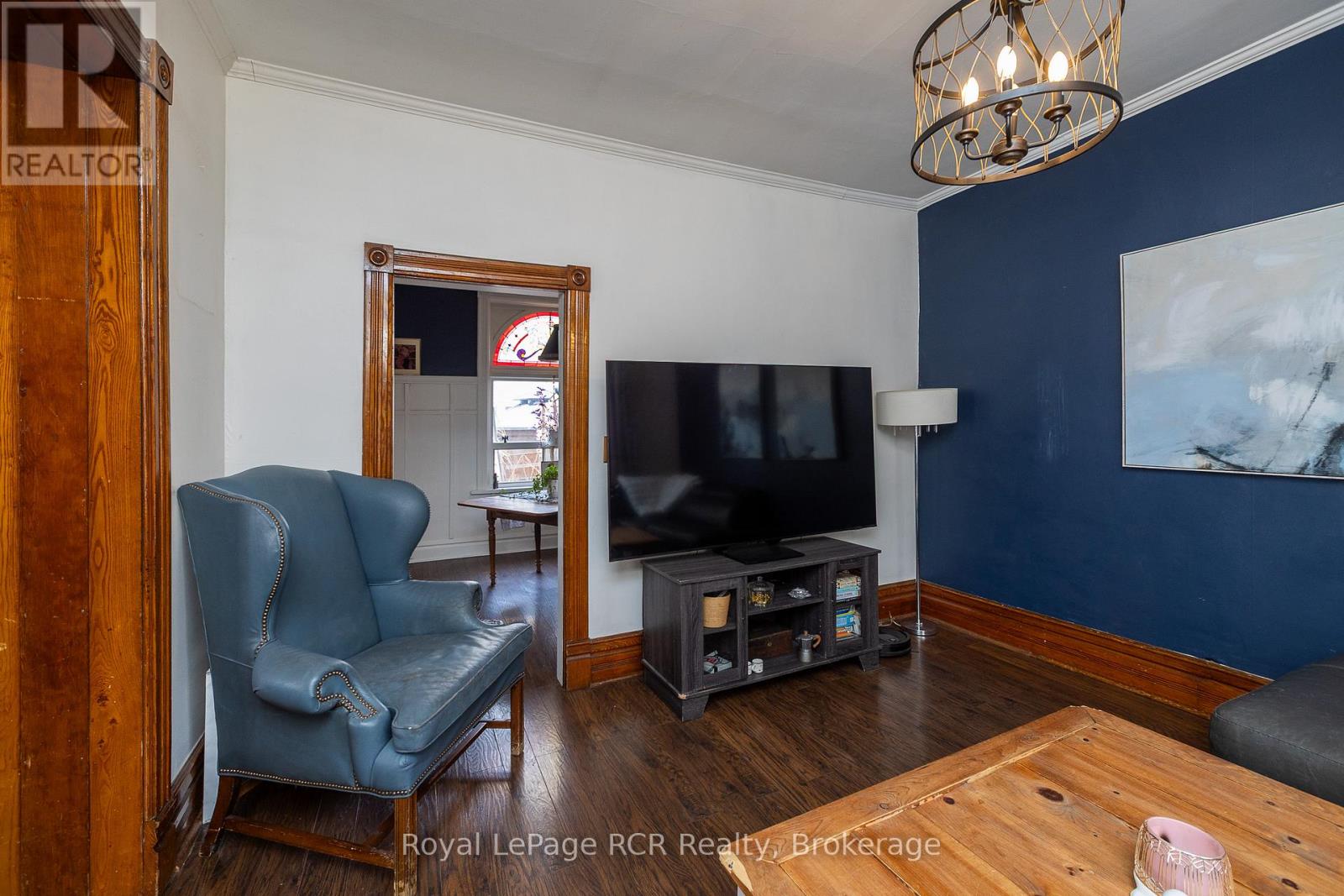 271 8th Street, Hanover, Ontario  N4N 1J6 - Photo 13 - X12919428