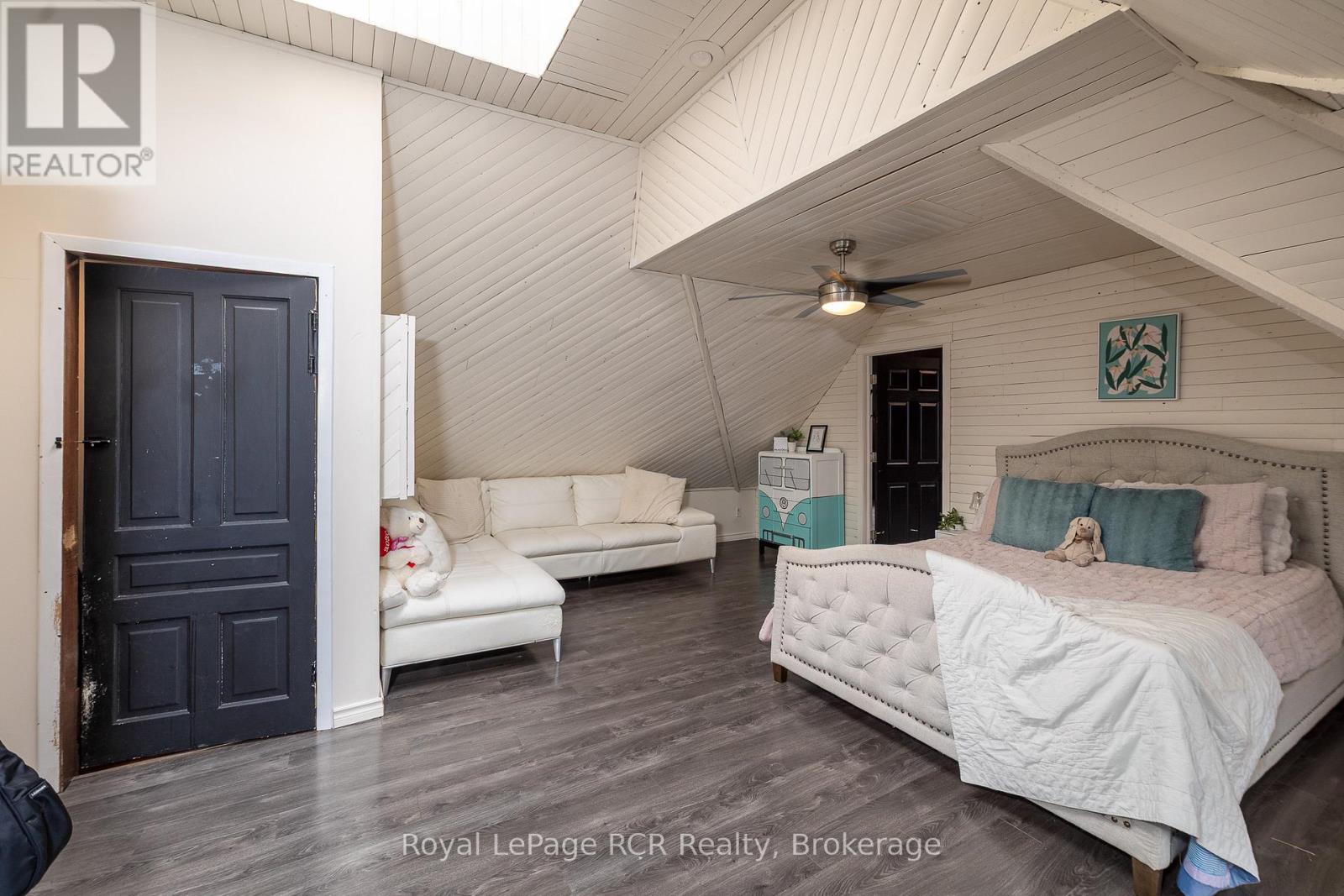 271 8th Street, Hanover, Ontario  N4N 1J6 - Photo 36 - X12919428