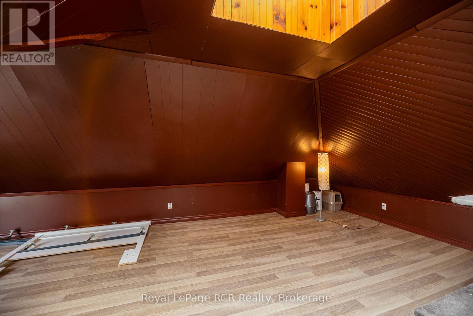 271 8th Street, Hanover, Ontario  N4N 1J6 - Photo 40 - X12919428