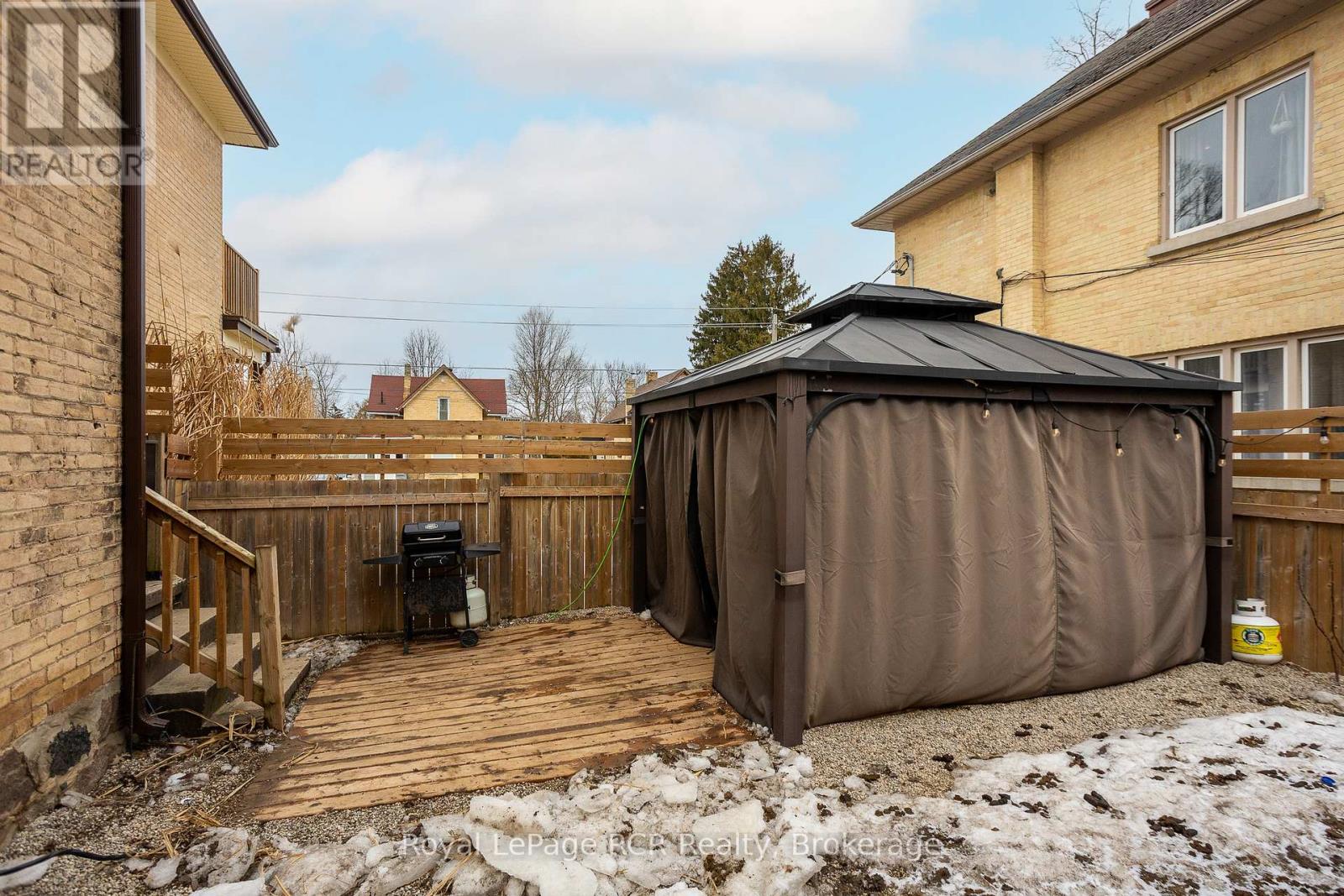 271 8th Street, Hanover, Ontario  N4N 1J6 - Photo 42 - X12919428