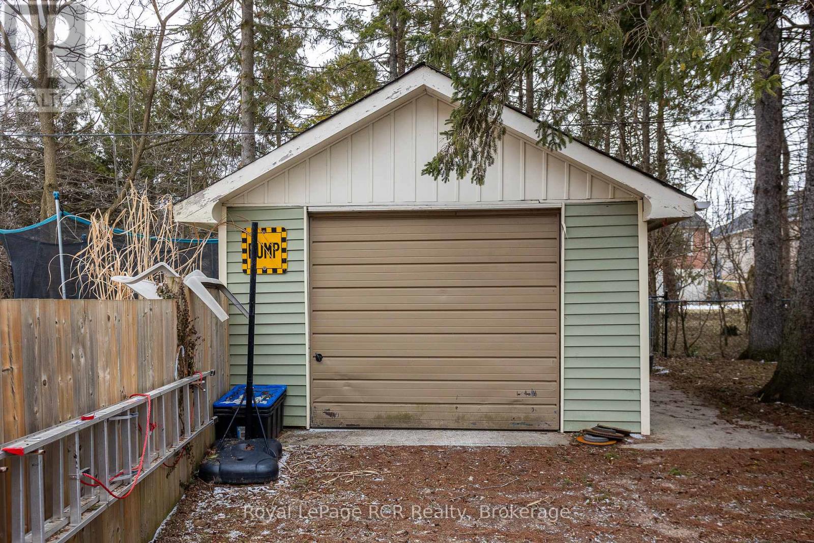 271 8th Street, Hanover, Ontario  N4N 1J6 - Photo 46 - X12919428