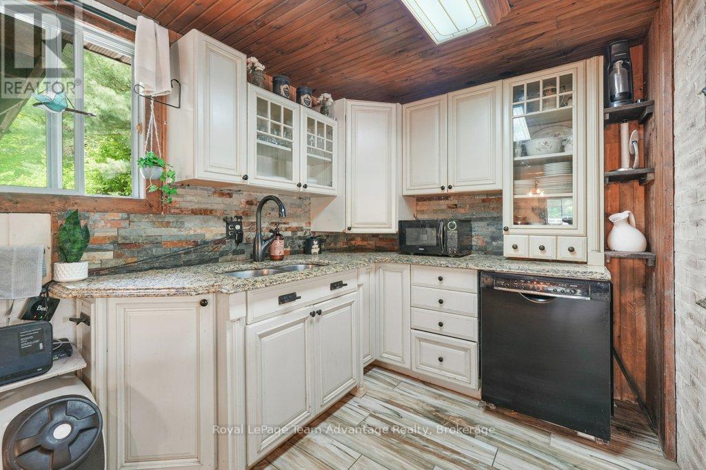 19 Allan Crescent, Seguin, Ontario  P2A 2W8 - Photo 8 - X12919470