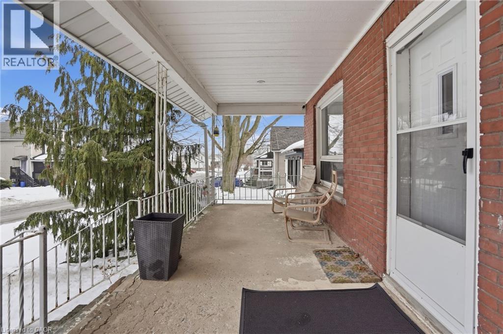 5792 Summer Street, Niagara Falls, Ontario  L2G 1M2 - Photo 3 - 40805713