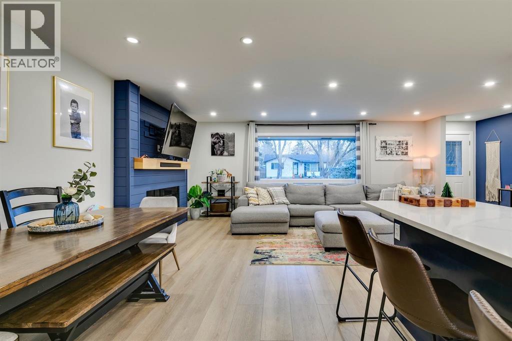 1324 Lake Sylvan Drive SE, Calgary, Alberta  T2J 3C8 - Photo 25 - A2283024