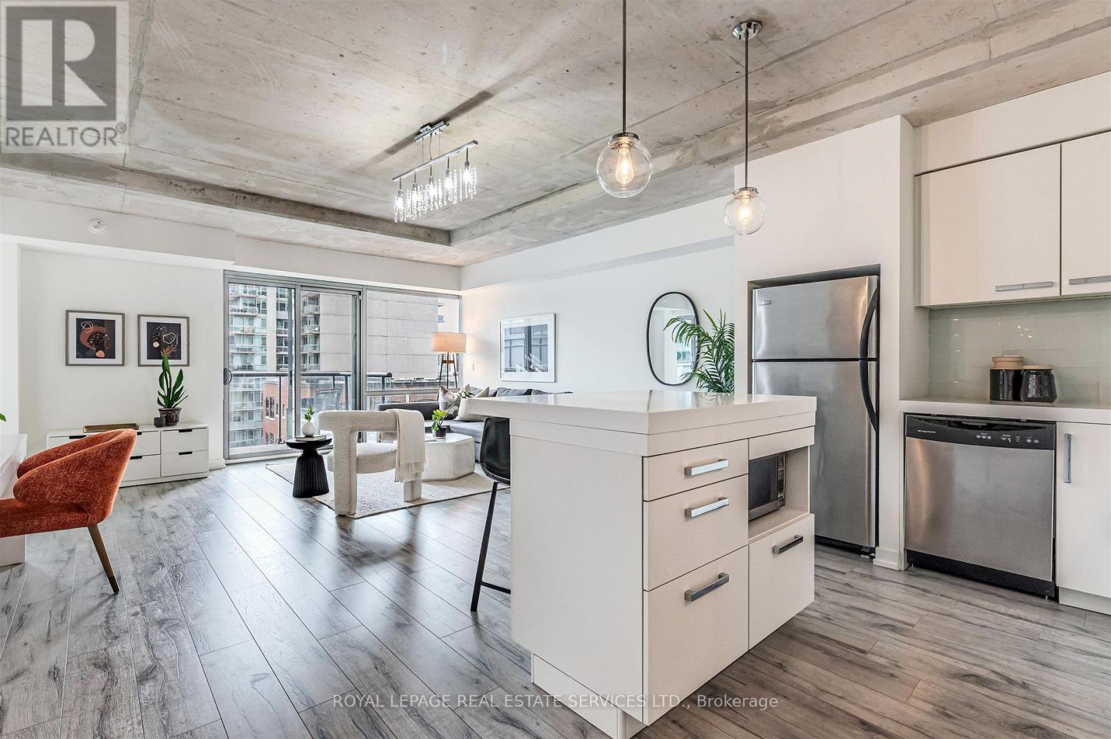 703 - 55 Stewart Street, Toronto, Ontario  M5V 2V1 - Photo 3 - C12919318