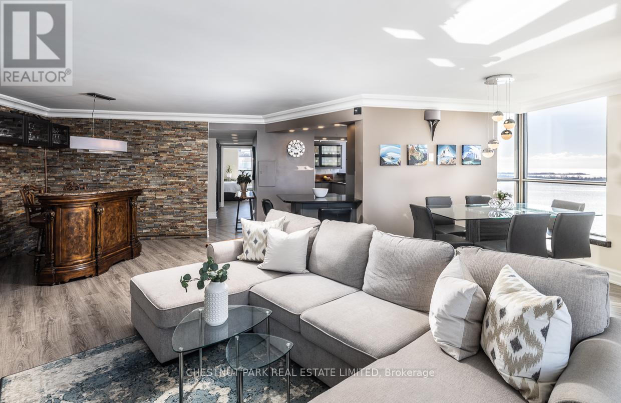 3101 - 270 Queens Quay W, Toronto, Ontario  M5J 2N4 - Photo 13 - C12919320