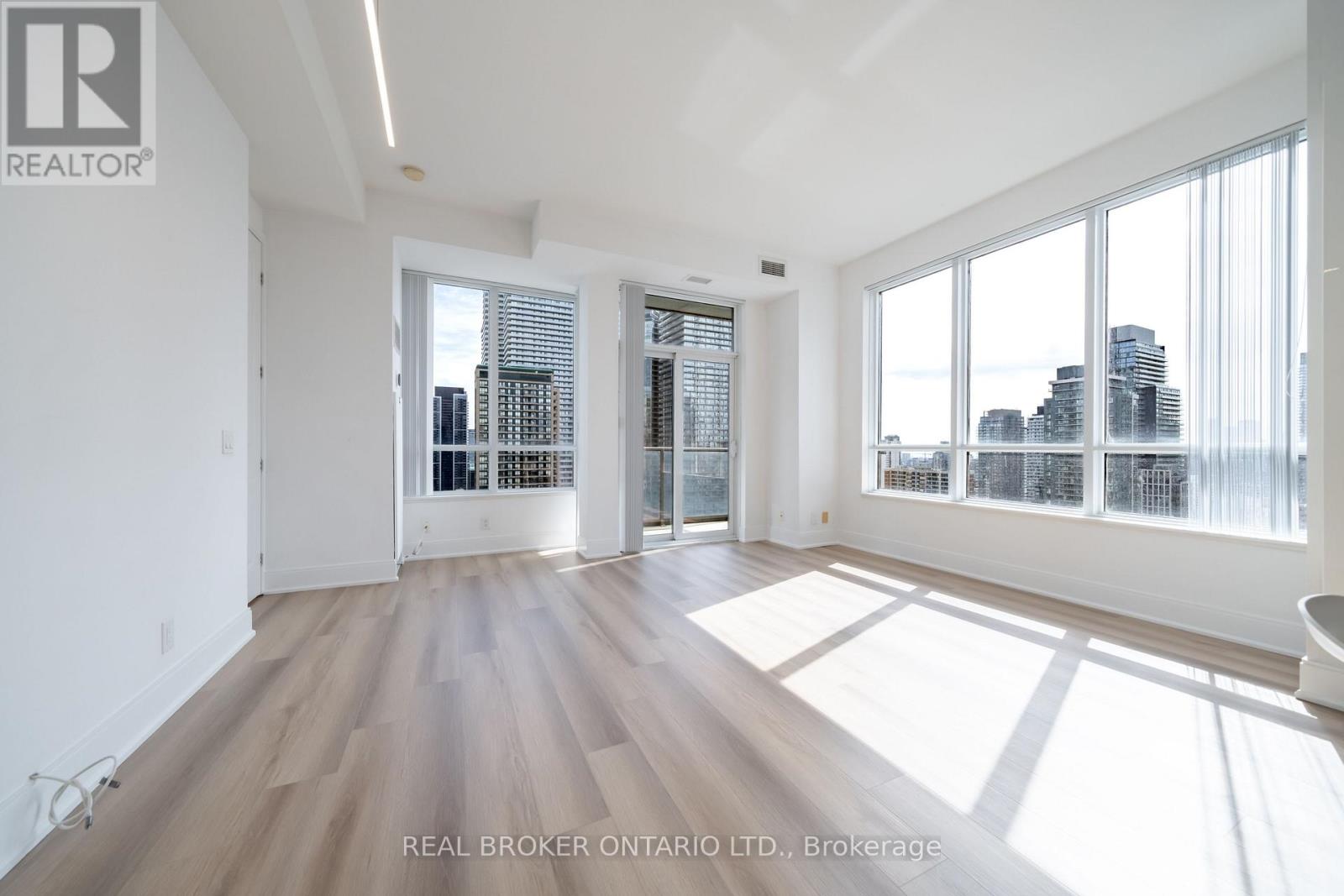 2202 - 21 Balmuto Street, Toronto, Ontario  M4Y 1W4 - Photo 15 - C12919352