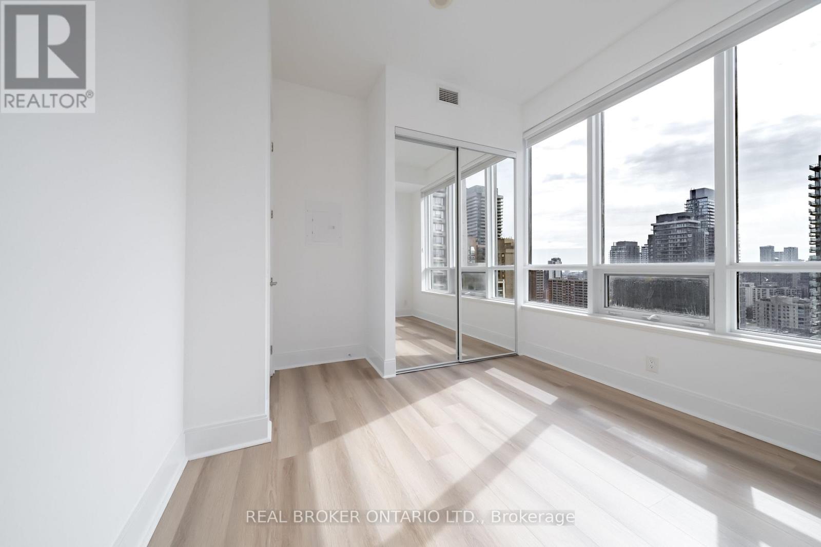 2202 - 21 Balmuto Street, Toronto, Ontario  M4Y 1W4 - Photo 25 - C12919352