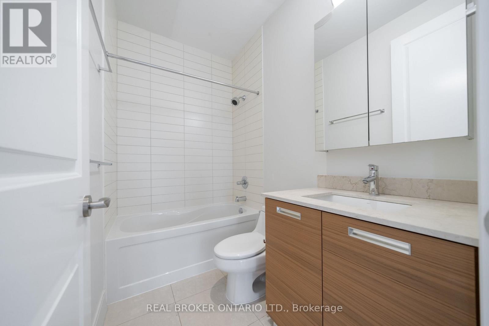 2202 - 21 Balmuto Street, Toronto, Ontario  M4Y 1W4 - Photo 29 - C12919352