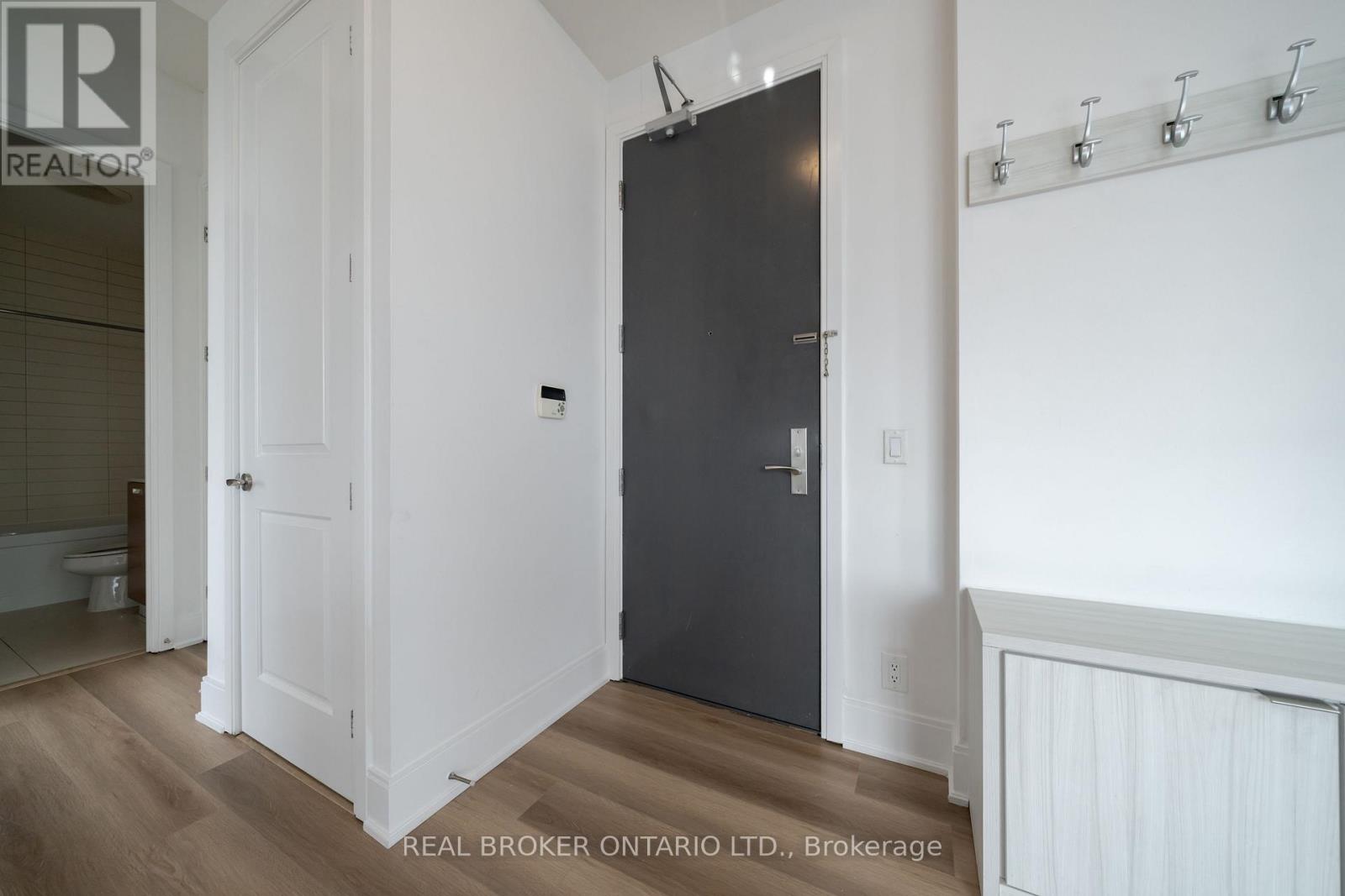 2202 - 21 Balmuto Street, Toronto, Ontario  M4Y 1W4 - Photo 31 - C12919352