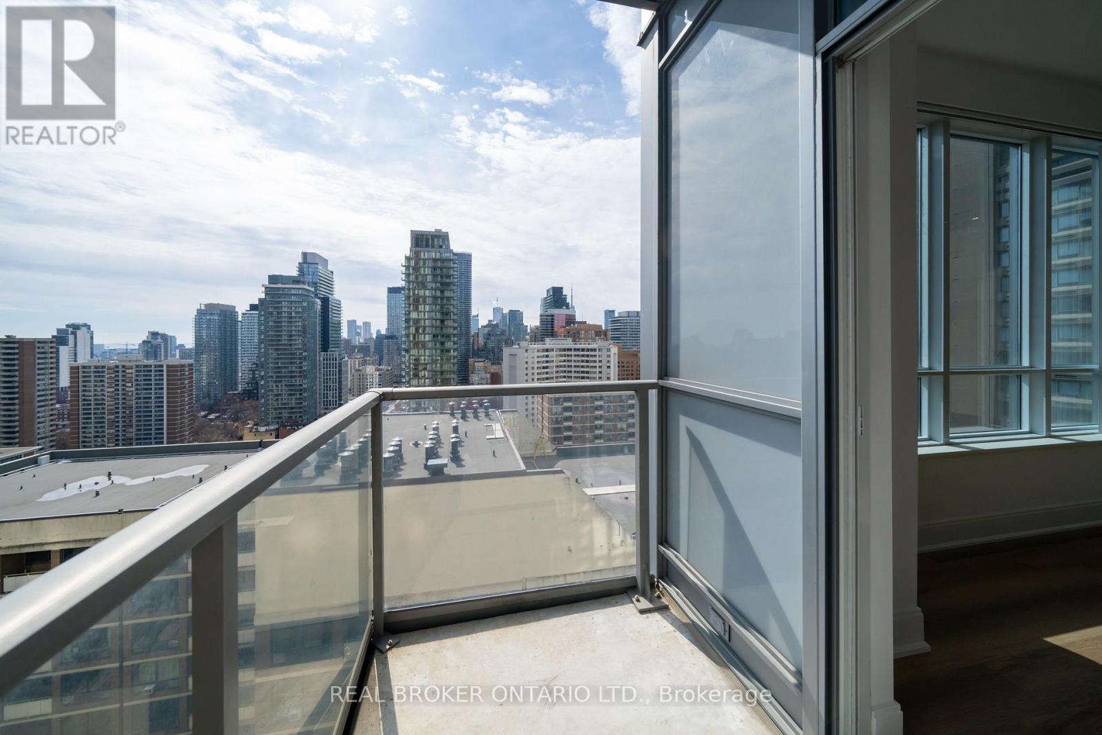 2202 - 21 Balmuto Street, Toronto, Ontario  M4Y 1W4 - Photo 33 - C12919352