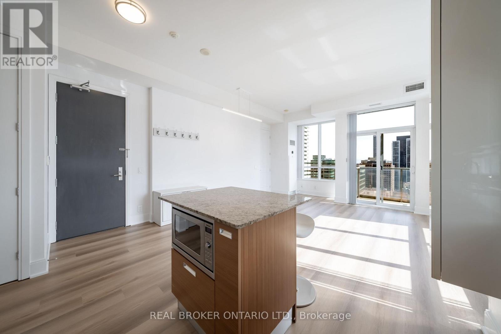 2202 - 21 Balmuto Street, Toronto, Ontario  M4Y 1W4 - Photo 5 - C12919352