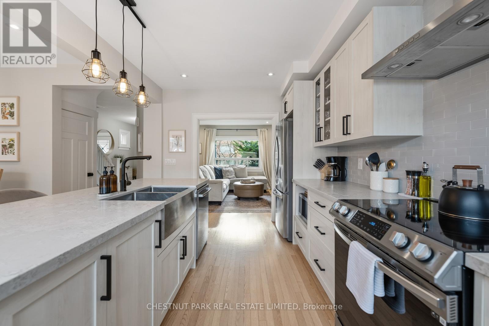 1977 Dufferin Street, Toronto, Ontario  M6E 3P9 - Photo 12 - C12919386