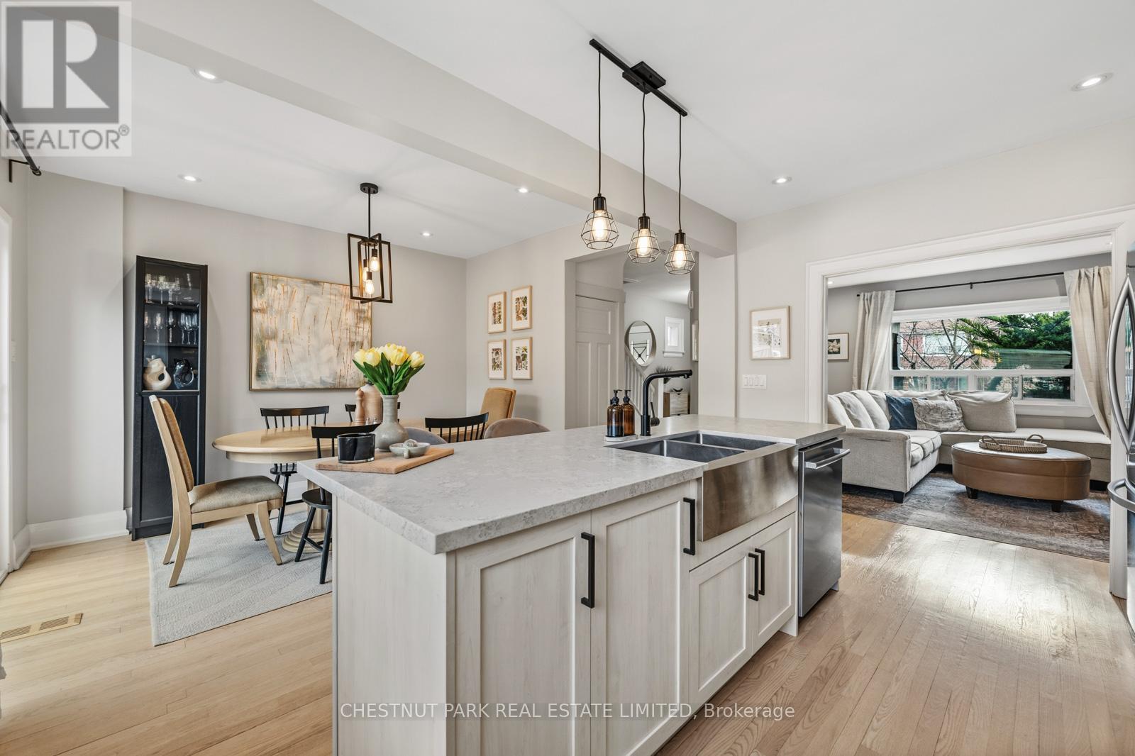 1977 Dufferin Street, Toronto, Ontario  M6E 3P9 - Photo 13 - C12919386