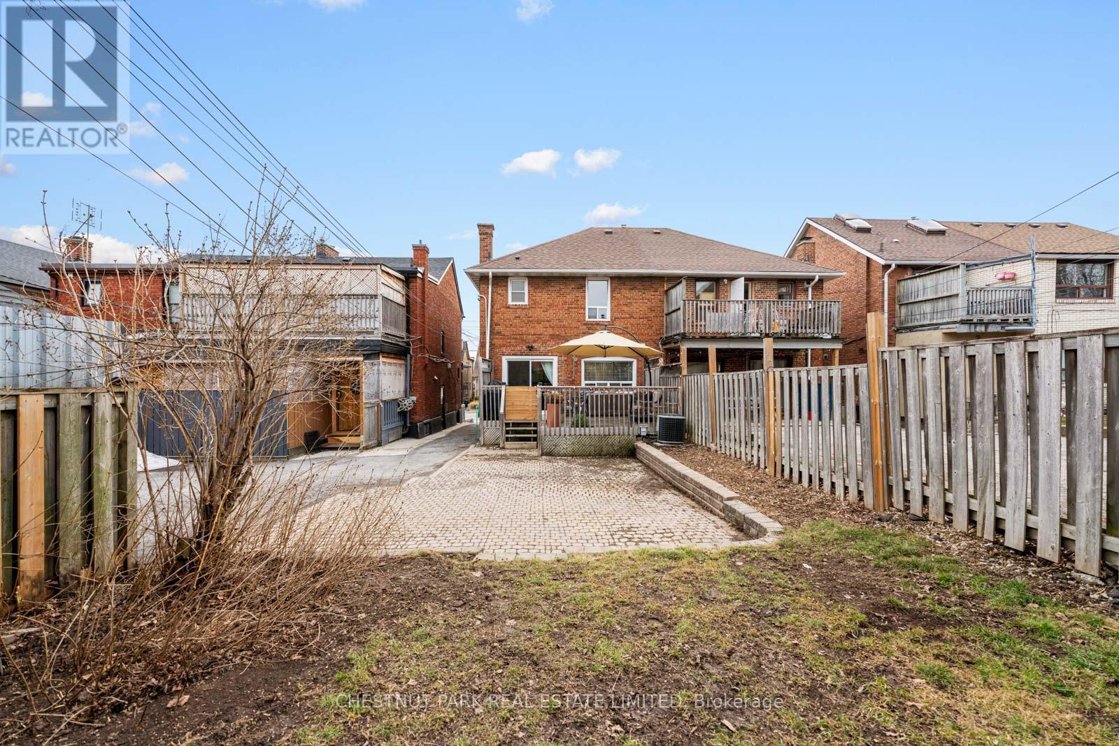 1977 Dufferin Street, Toronto, Ontario  M6E 3P9 - Photo 34 - C12919386