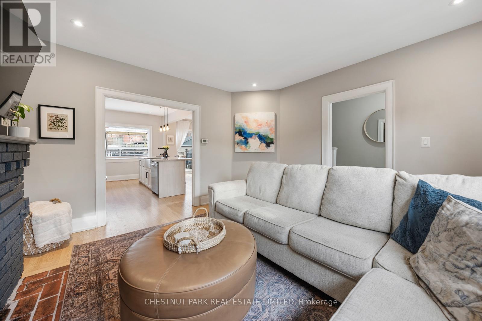 1977 Dufferin Street, Toronto, Ontario  M6E 3P9 - Photo 8 - C12919386