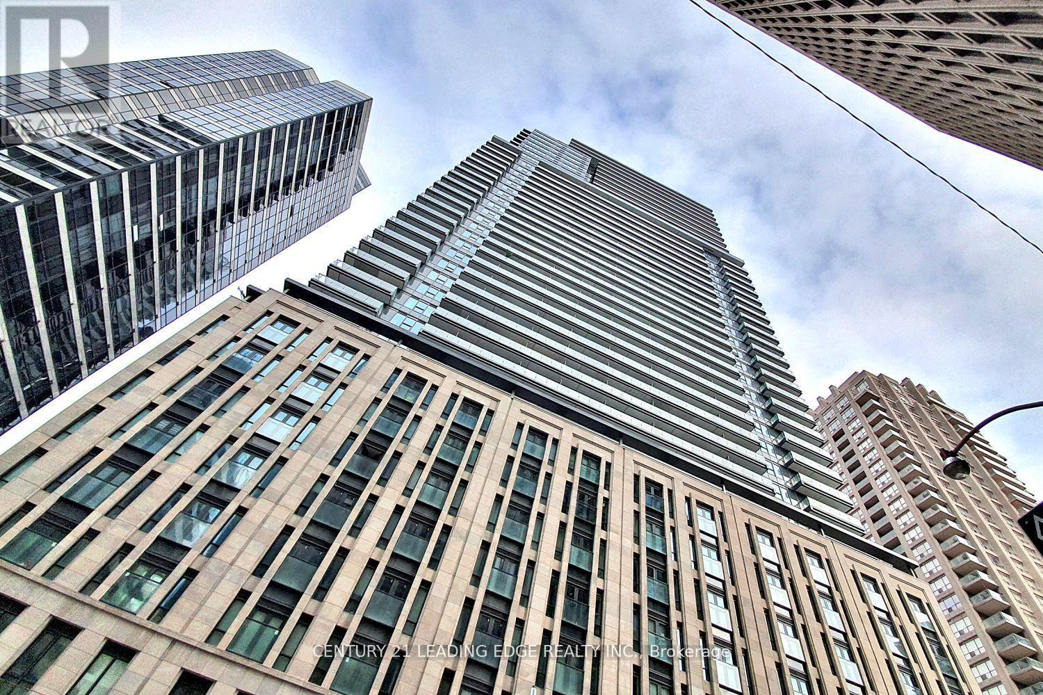 2408 - 955 Bay Street, Toronto, Ontario  M5S 0C6 - Photo 2 - C12919452