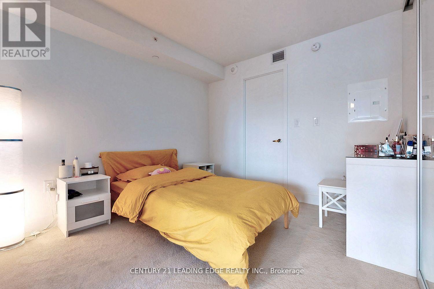 2408 - 955 Bay Street, Toronto, Ontario  M5S 0C6 - Photo 8 - C12919452