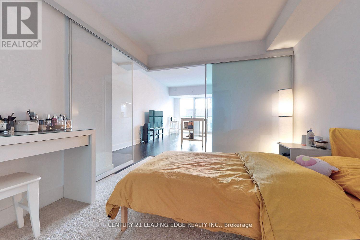 2408 - 955 Bay Street, Toronto, Ontario  M5S 0C6 - Photo 9 - C12919452