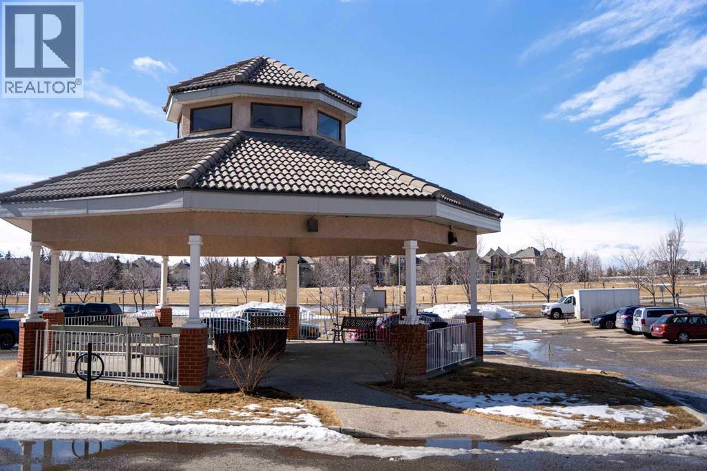 128, 6868 Sierra Morena Boulevard Sw, Calgary, Alberta  T3H 3R6 - Photo 2 - A2295290