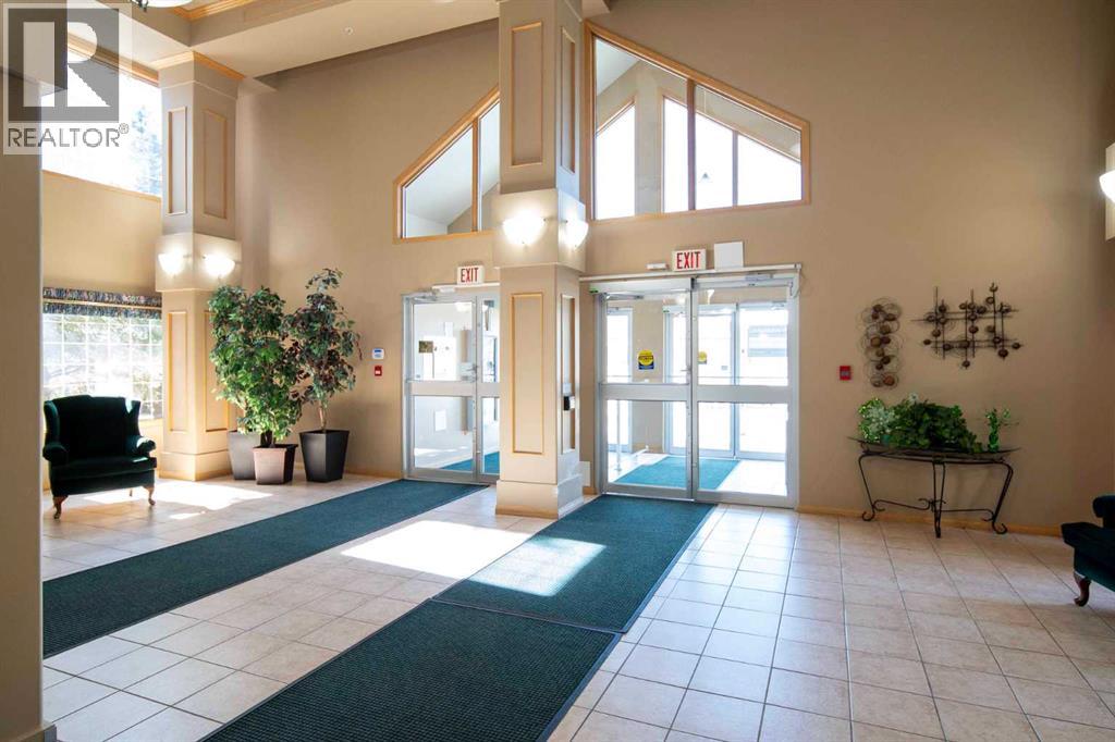 128, 6868 Sierra Morena Boulevard Sw, Calgary, Alberta  T3H 3R6 - Photo 23 - A2295290