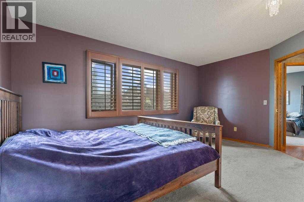 109 Downey Place, Okotoks, Alberta  T1S 1H3 - Photo 9 - A2295989