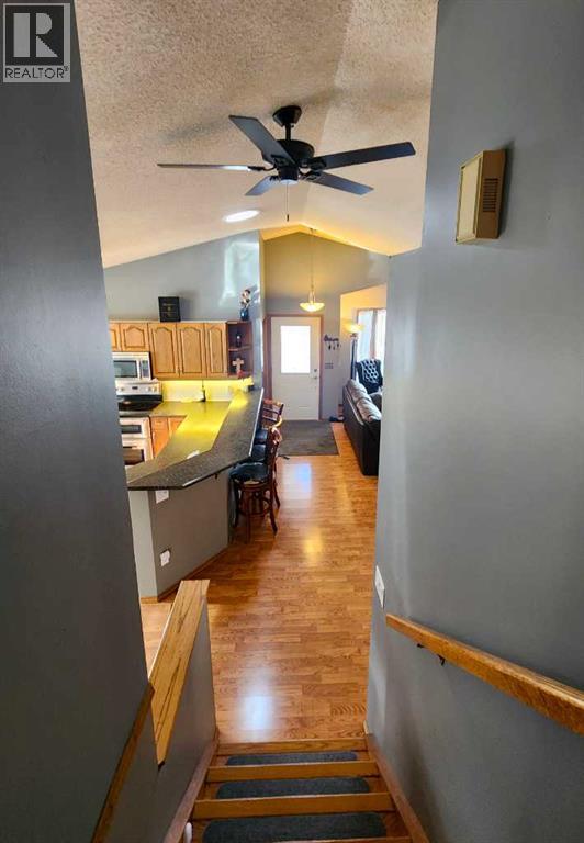 109 Downey Place, Okotoks, Alberta  T1S 1H3 - Photo 10 - A2295989