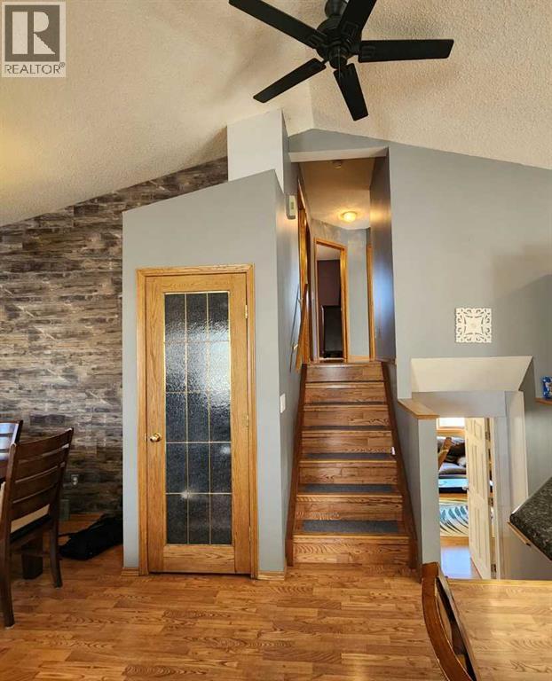 109 Downey Place, Okotoks, Alberta  T1S 1H3 - Photo 7 - A2295989