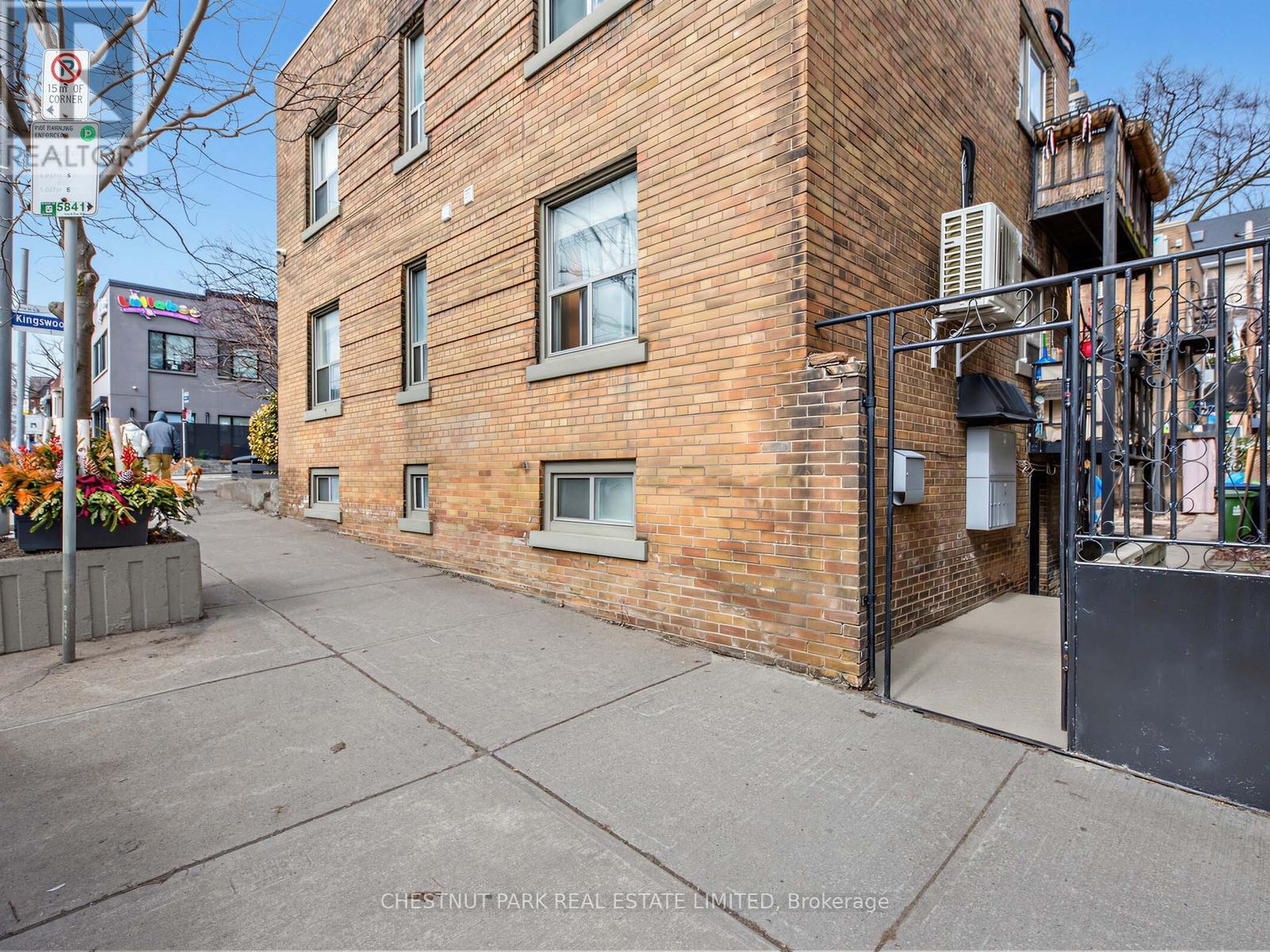 1r Kingswood Road, Toronto, Ontario  M4E 3N4 - Photo 25 - E12919372