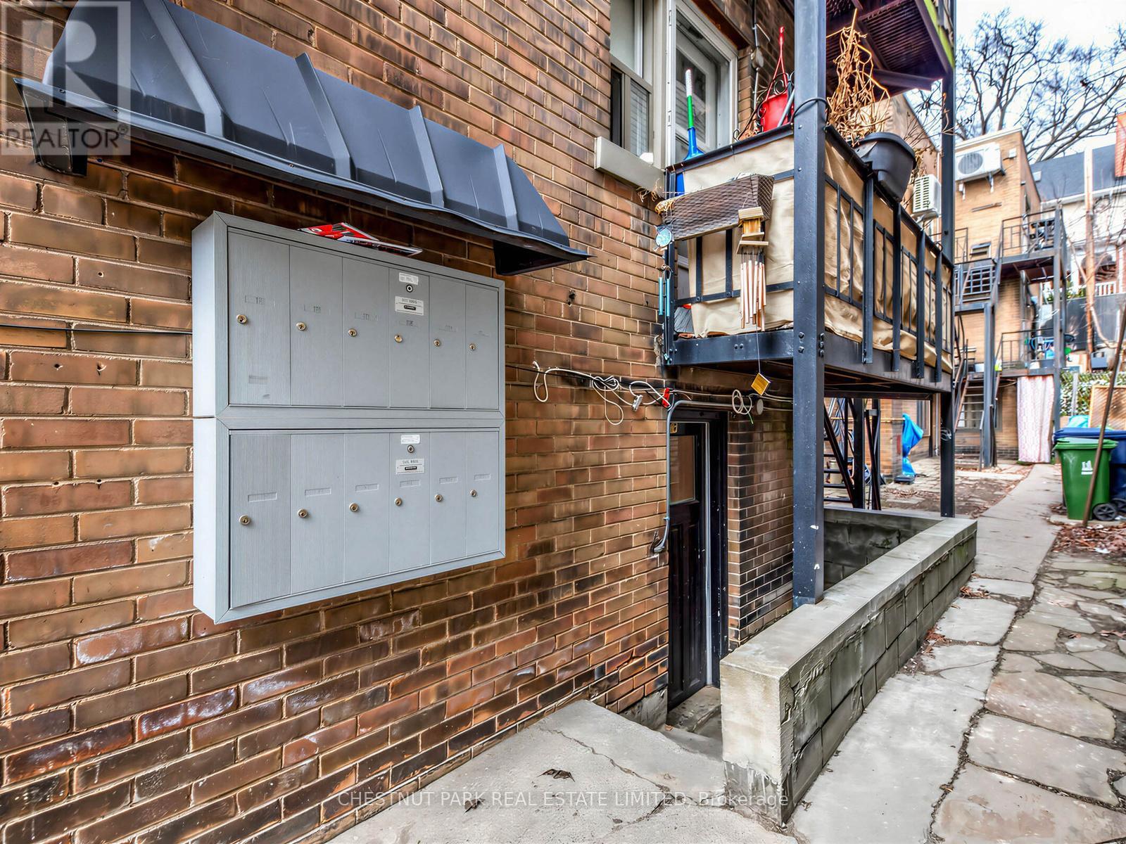 1r Kingswood Road, Toronto, Ontario  M4E 3N4 - Photo 26 - E12919372