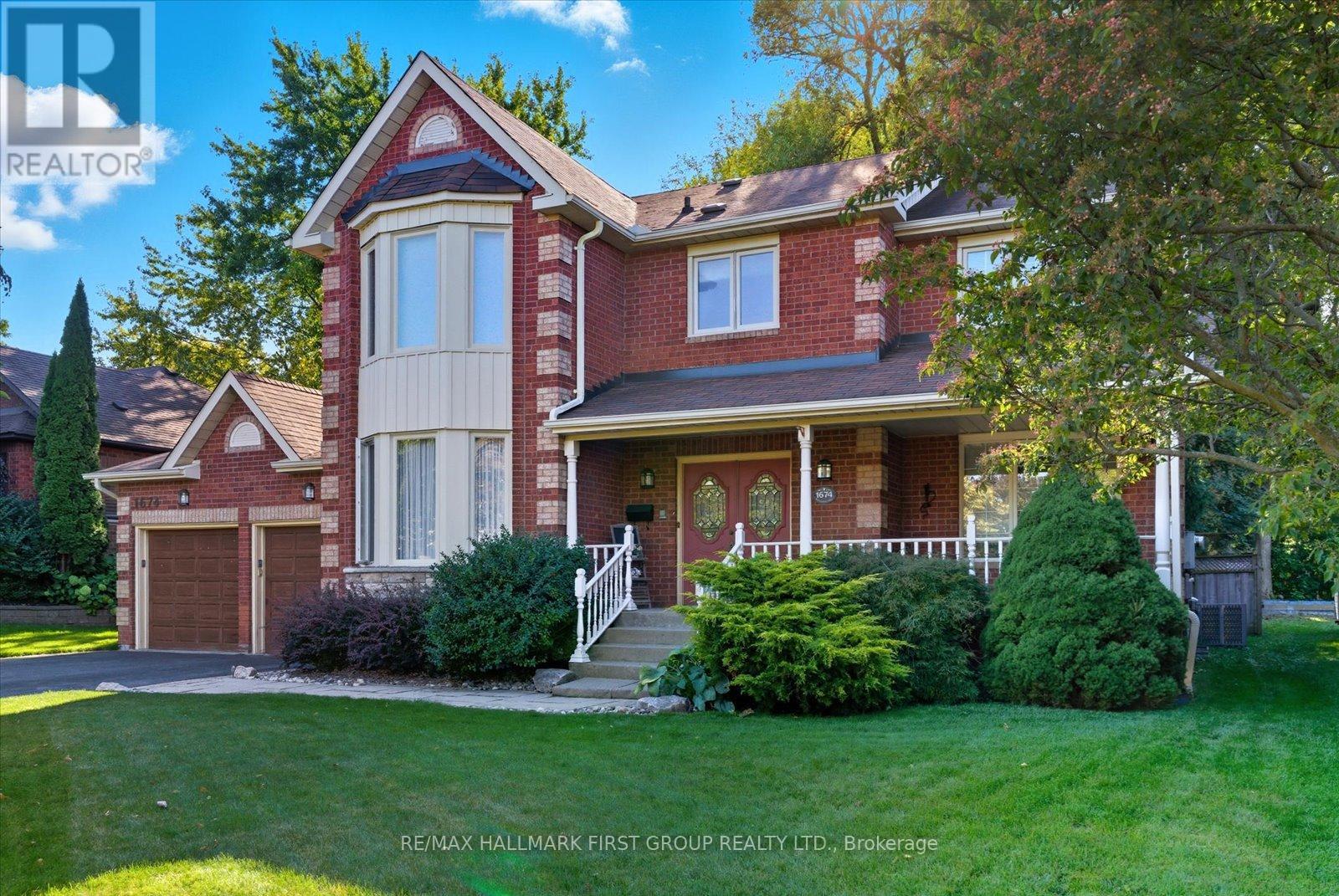 1674 Heathside Crescent, Pickering, Ontario  L1V 5V6 - Photo 2 - E12919426