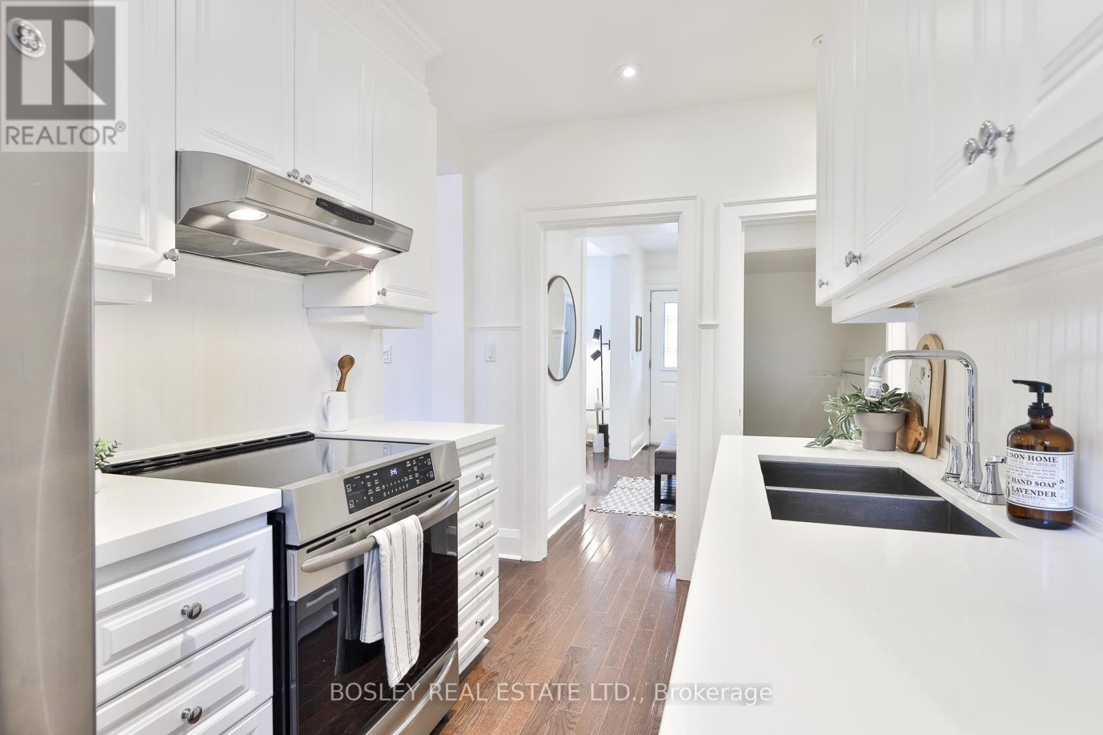 3 Phin Avenue, Toronto (Blake-Jones), Ontario  M4J 3T1 - Photo 14 - E12919444