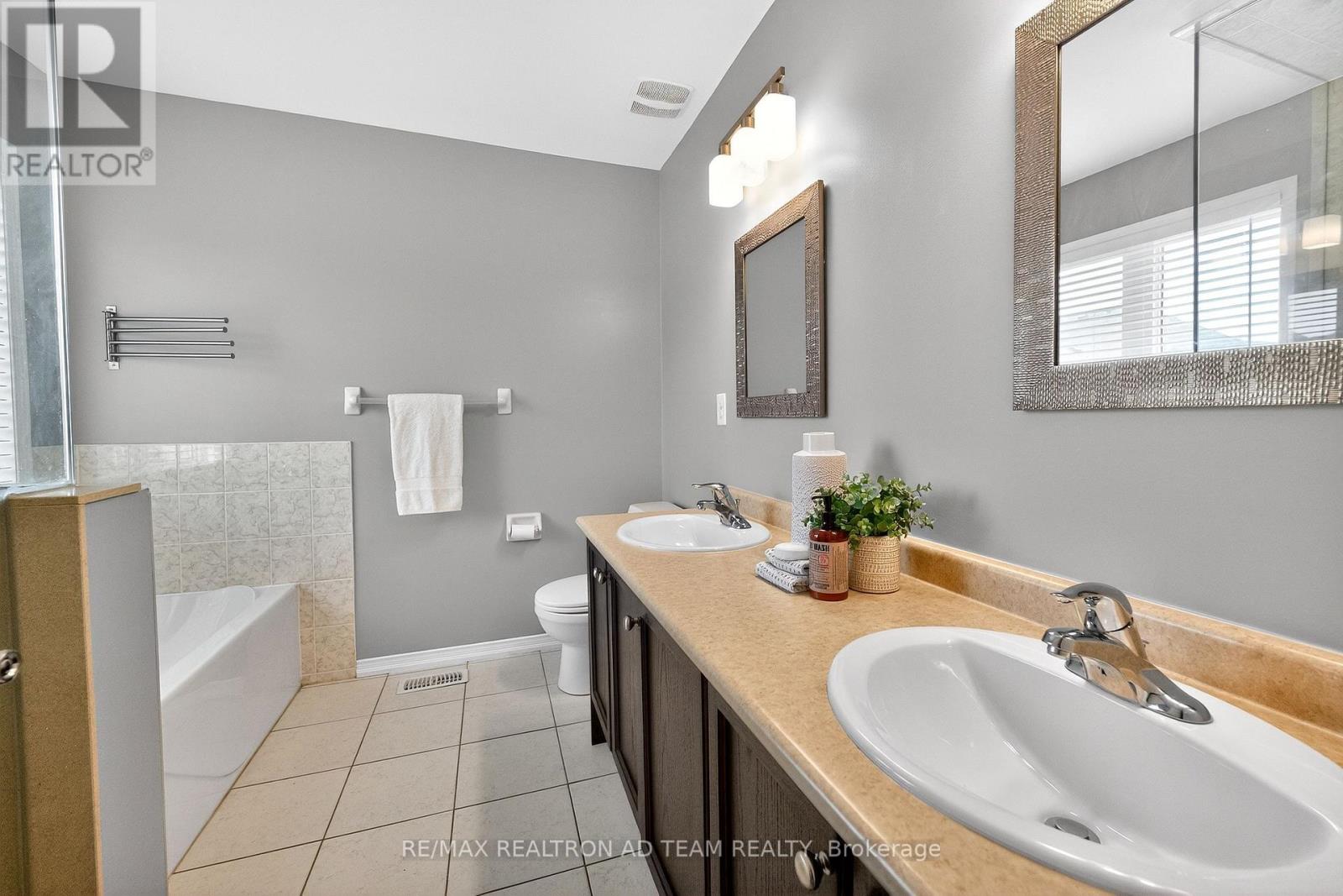 43 Formosa Avenue, Ajax, Ontario  L1Z 0N1 - Photo 17 - E12919490