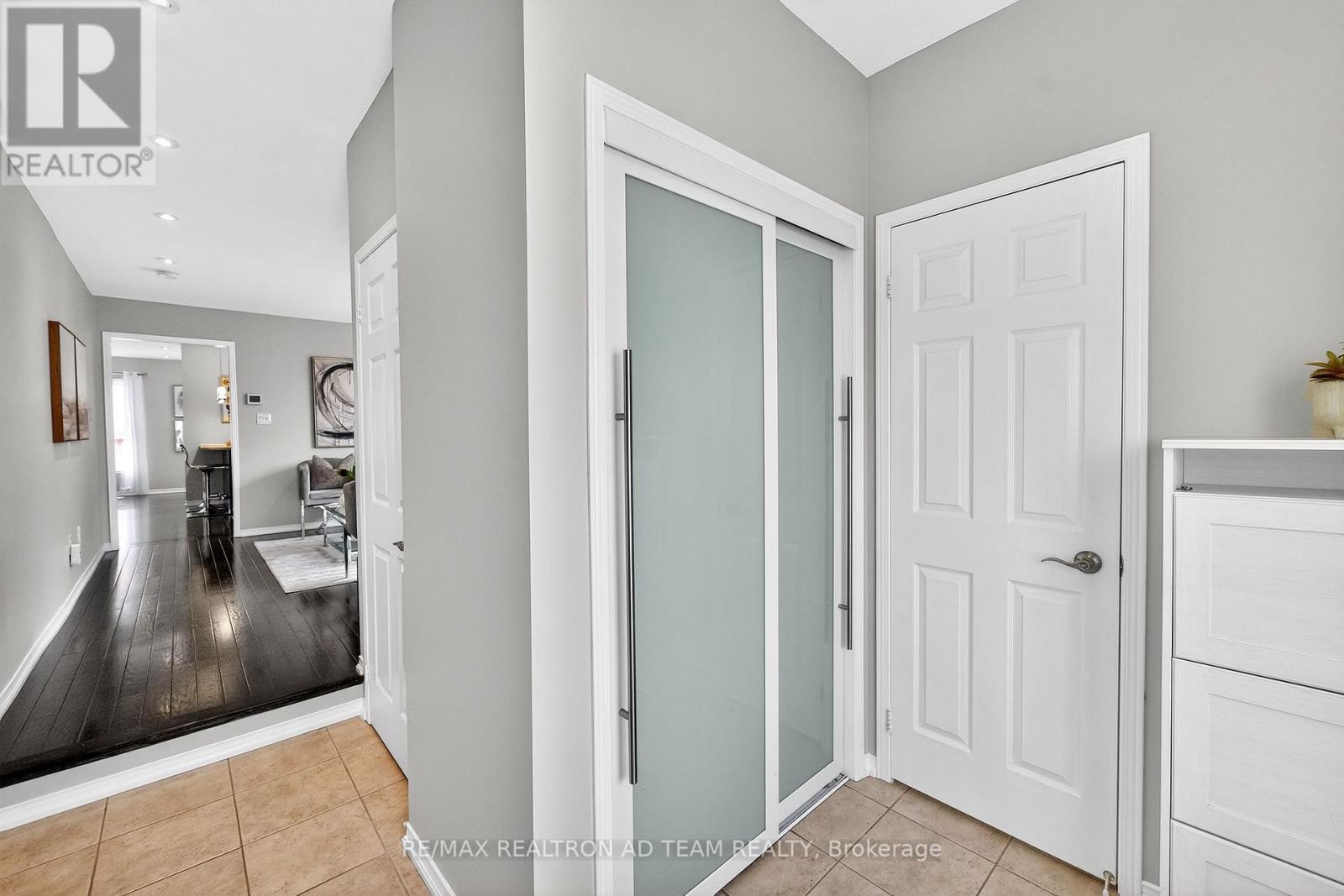 43 Formosa Avenue, Ajax, Ontario  L1Z 0N1 - Photo 4 - E12919490