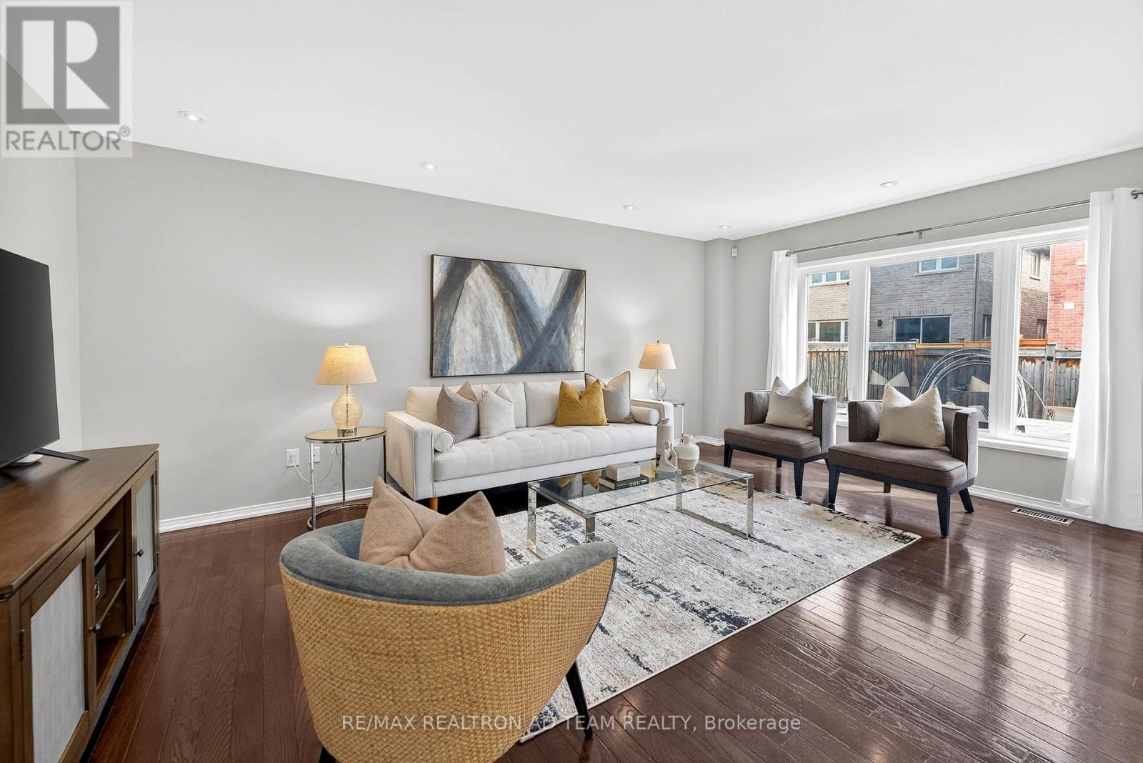 43 Formosa Avenue, Ajax, Ontario  L1Z 0N1 - Photo 6 - E12919490