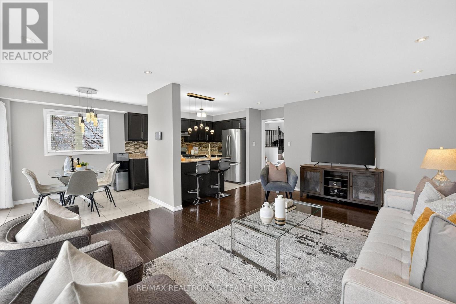 43 Formosa Avenue, Ajax, Ontario  L1Z 0N1 - Photo 7 - E12919490