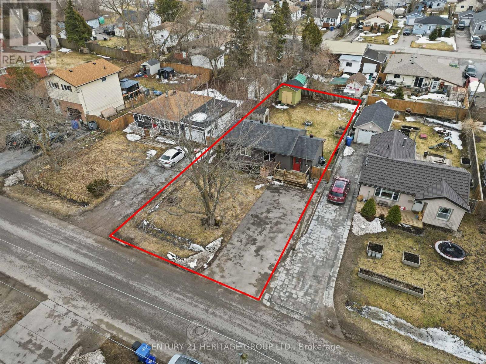 143 Silas Boulevard, Georgina, Ontario  L4P 2K2 - Photo 29 - N12919316