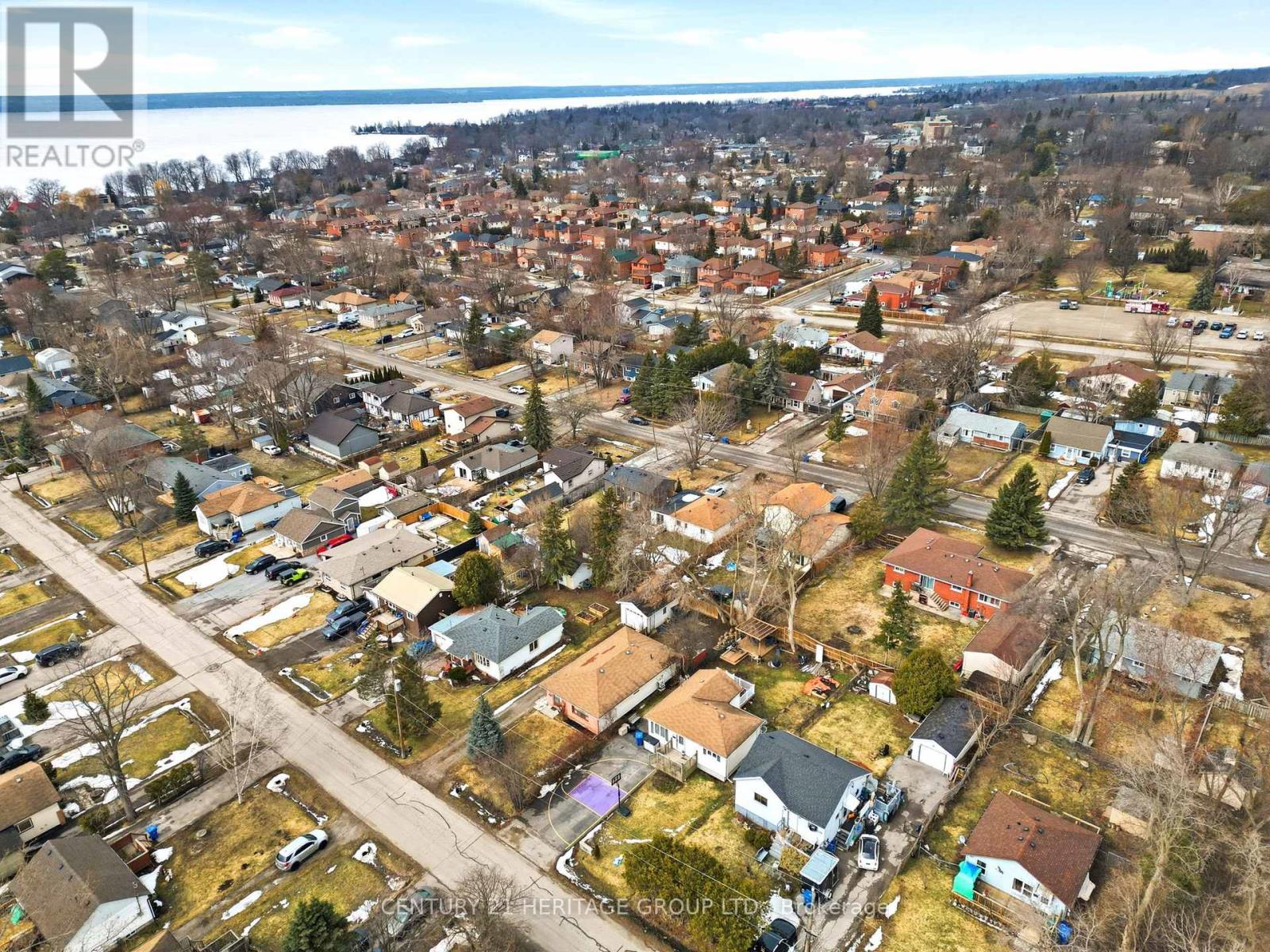 143 Silas Boulevard, Georgina, Ontario  L4P 2K2 - Photo 34 - N12919316