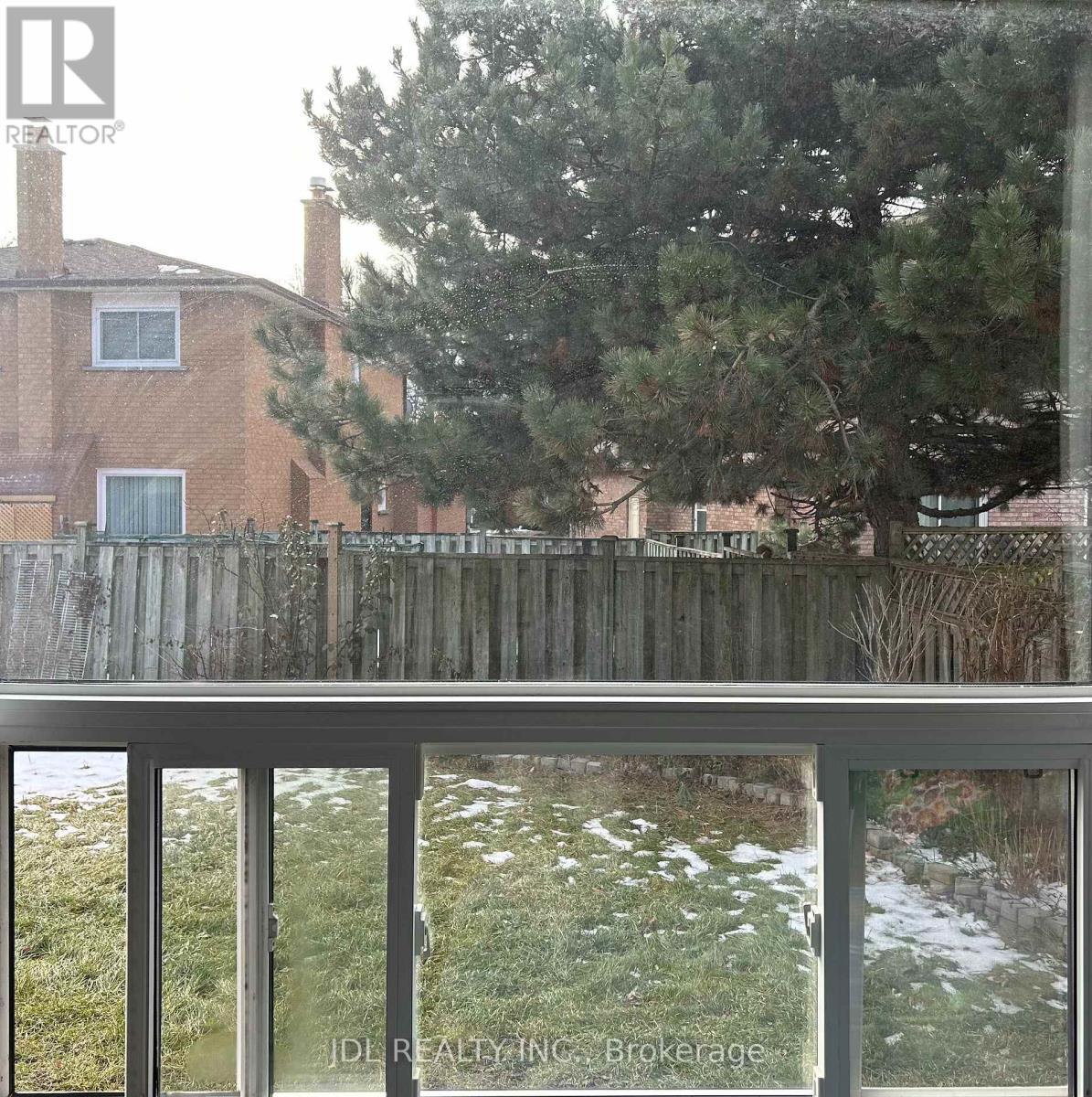 Unit A - 101 Summerdale Dr Drive, Markham, Ontario  L6T 6W3 - Photo 2 - N12919346