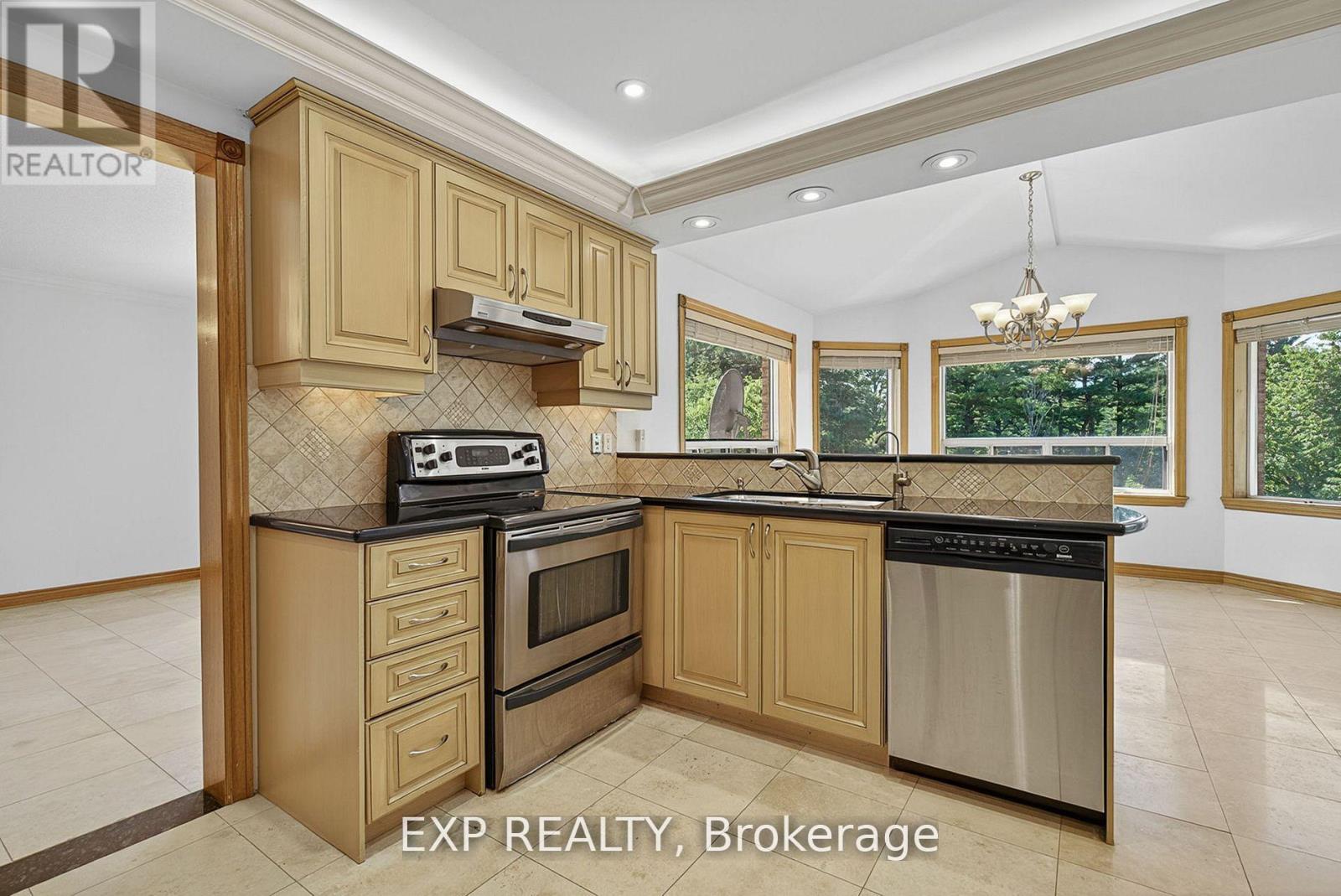 315 Stephanie Boulevard, Vaughan, Ontario  L4L 1A6 - Photo 12 - N12919380