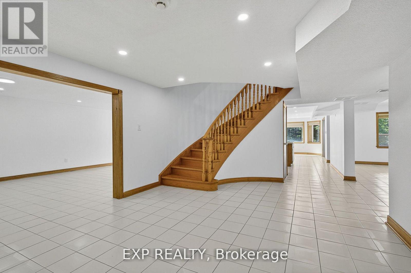 315 Stephanie Boulevard, Vaughan, Ontario  L4L 1A6 - Photo 29 - N12919380