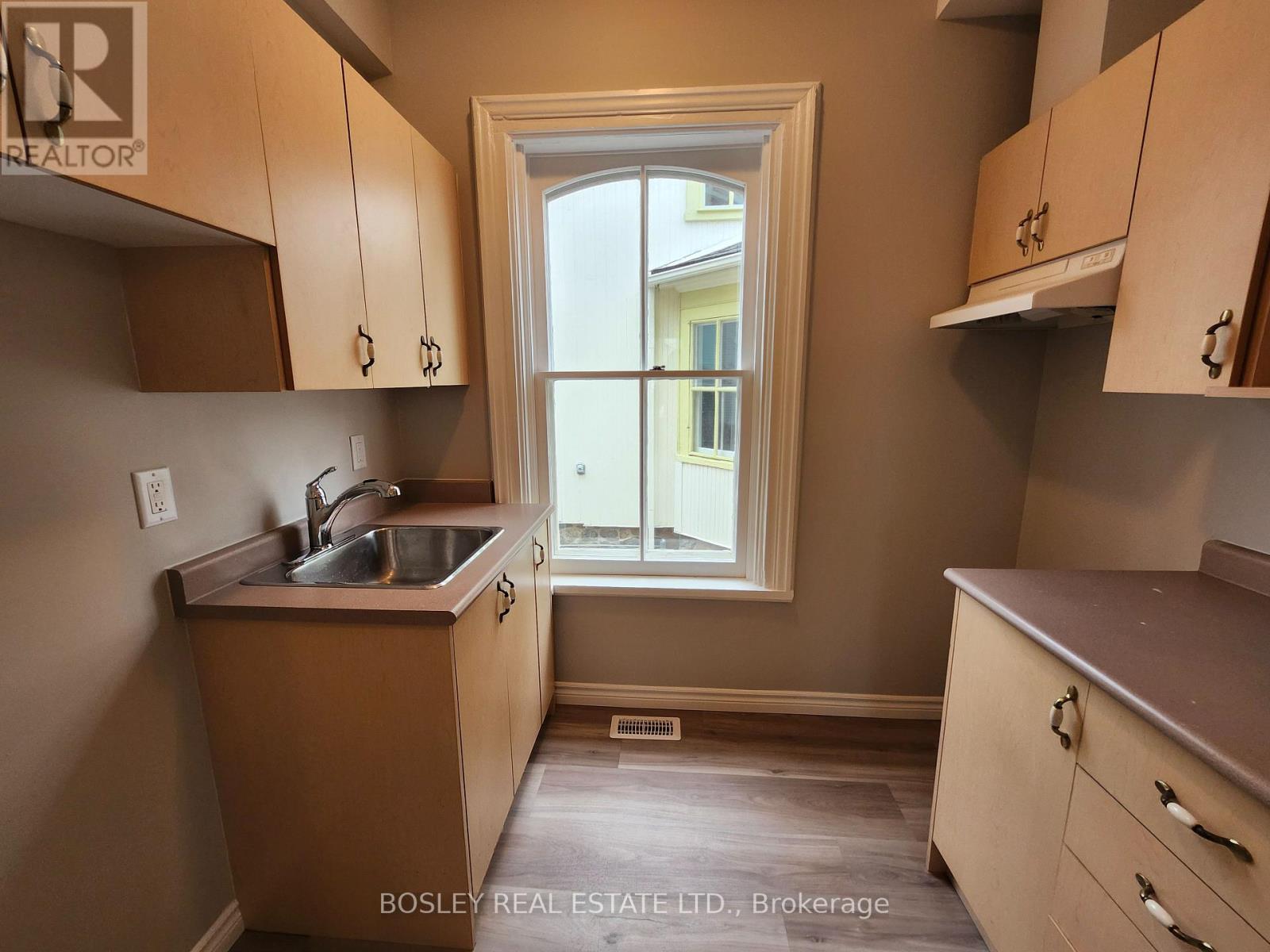 Brick#main - 5958 16th Avenue, Markham, Ontario  L3P 8N1 - Photo 7 - N12919400