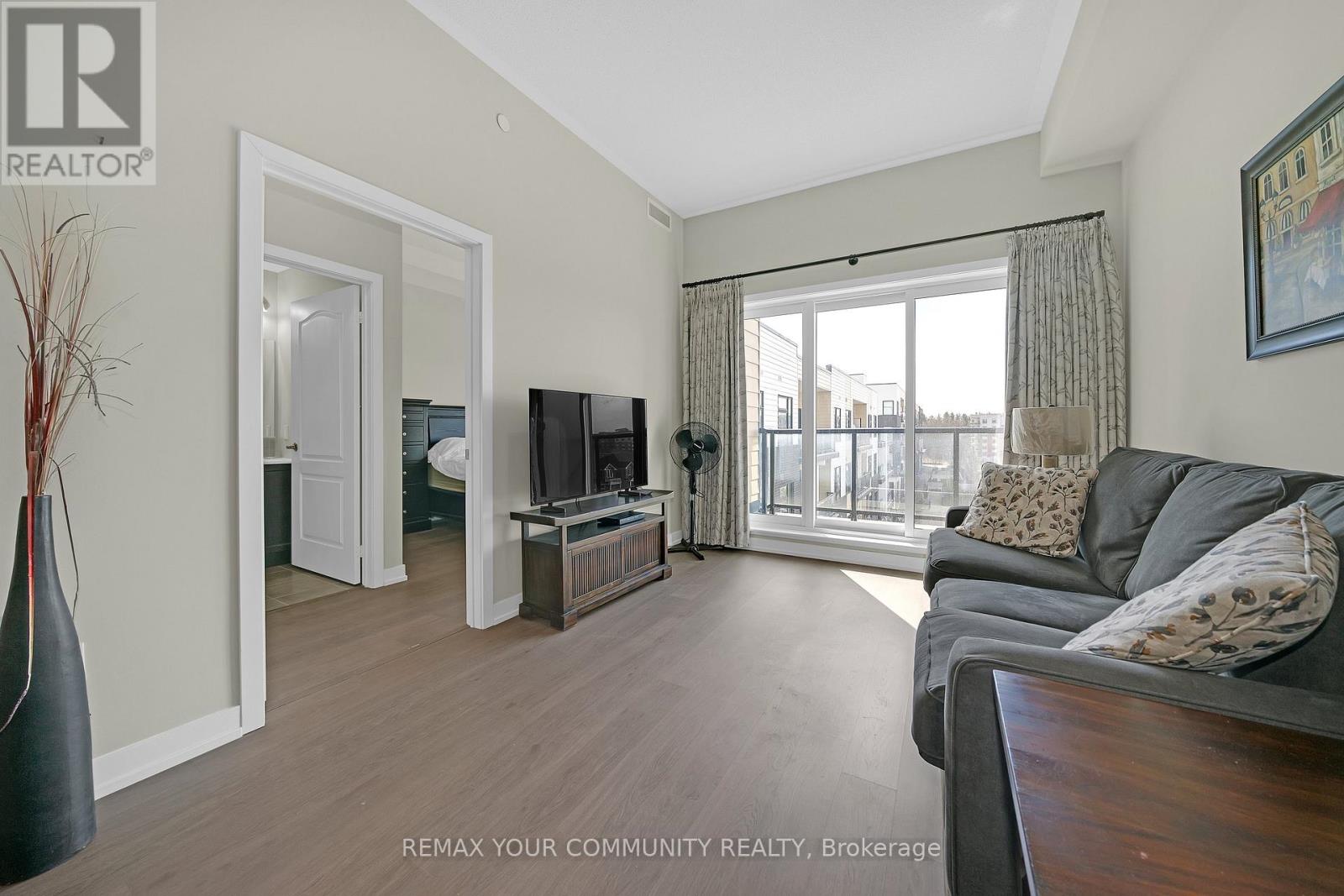 Ph401 - 555 William Graham Drive, Aurora, Ontario  L4G 3H9 - Photo 12 - N12919410