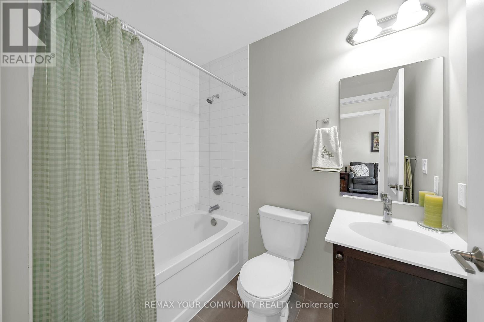 Ph401 - 555 William Graham Drive, Aurora, Ontario  L4G 3H9 - Photo 17 - N12919410